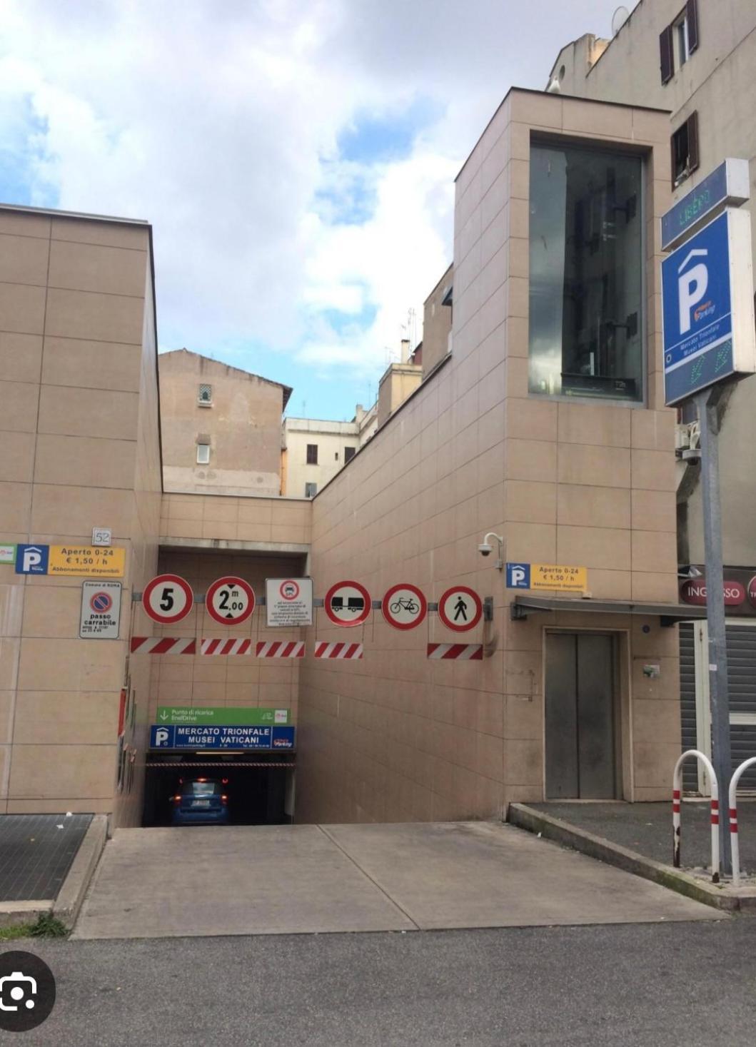 Pensión A 2 Passi Dai Musei Luxury Roma